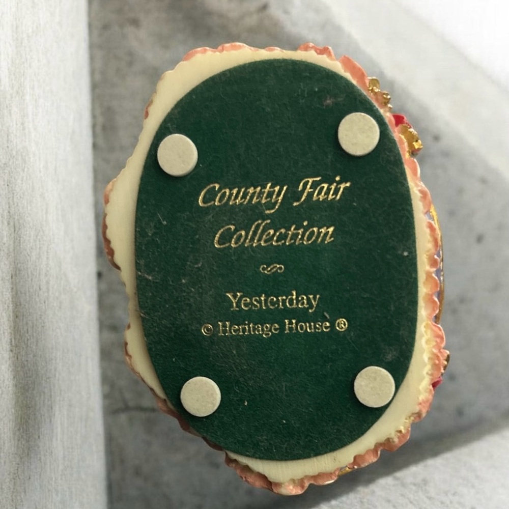 Heritage House County Fair  Collection Carousel Horse Figurine Yesterday - Picture 4 of 4